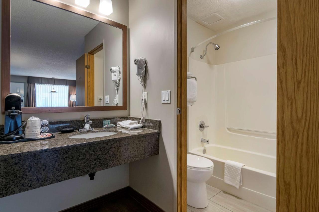 Surestay Plus Hotel By Best Western Salmon Arm Buitenkant foto