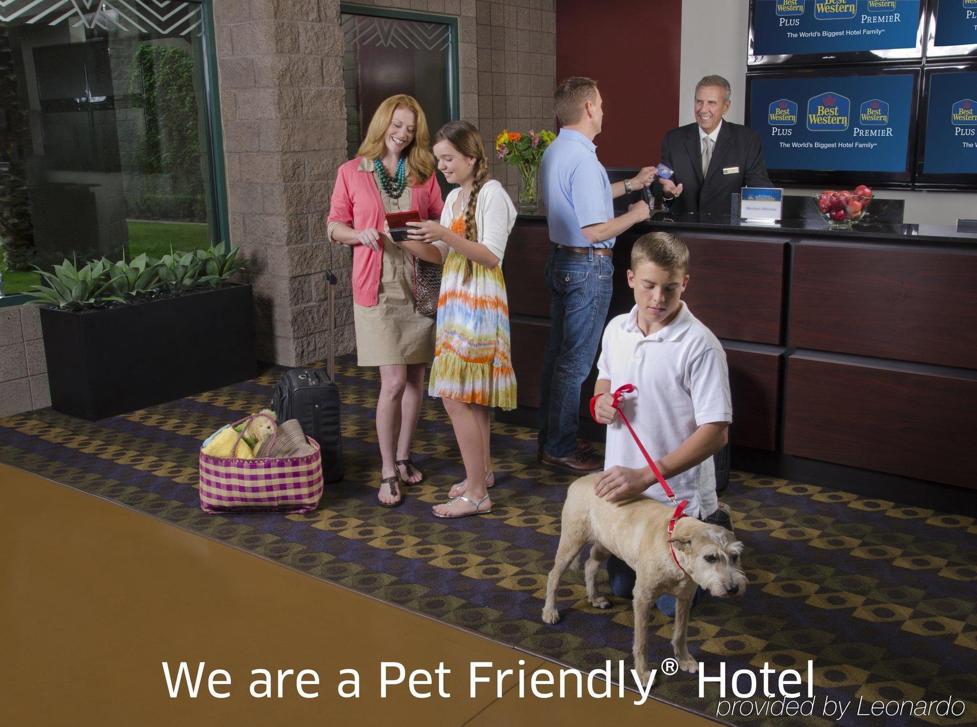Surestay Plus Hotel By Best Western Salmon Arm Buitenkant foto