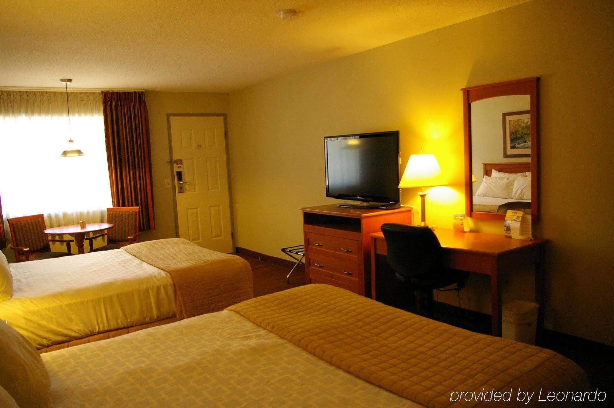 Surestay Plus Hotel By Best Western Salmon Arm Buitenkant foto